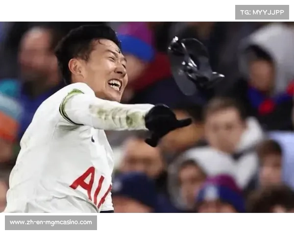 孙兴慜在世界杯中为何选择戴面具的背后原因解析 孙兴慜在世界杯中为何选择戴面具的背后原因解析