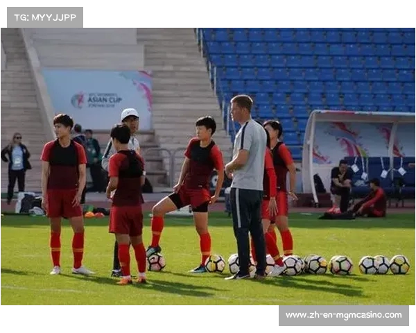 热情共唱世界杯旗开得胜 让我们一同为梦想而战的旋律 热情共唱世界杯旗开得胜 让我们一同为梦想而战的旋律